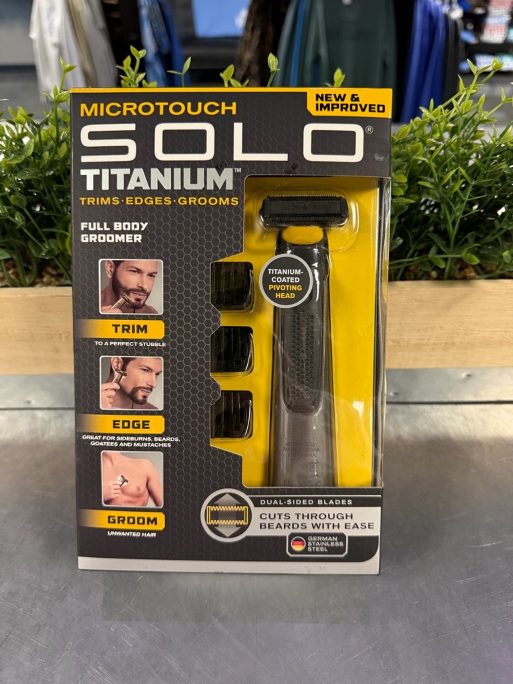 MicroTouch SOLO Titanium Rechargeable Razor, NEW - Picture 2 of 8